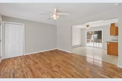 44 W Bates Street, Auburn, ME 04210 - Photo 9