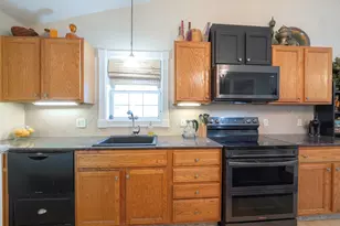 1050 Ocean Ave, Portland, ME 04103 - Photo 7