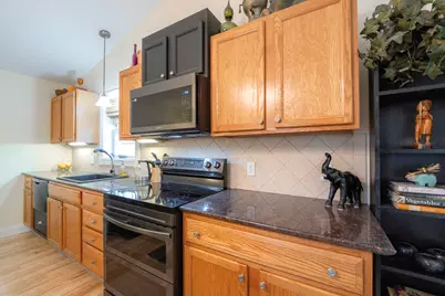 1050 Ocean Avenue, Portland, ME 04103 - Photo 5