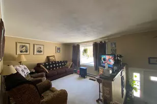 41 Crescent St, Skowhegan, ME 04976 - Photo 15