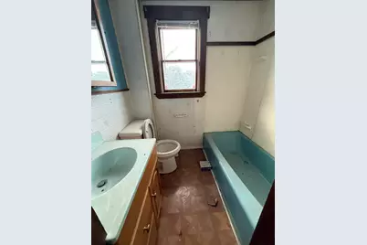 17 Walker Road, Mechanic Falls, ME 04256 - Photo 9