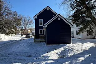 33 Dyer St, Presque Isle, ME 04769 - Photo 5