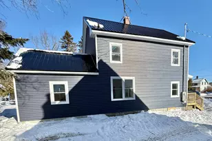 33 Dyer St, Presque Isle, ME 04769 - Photo 3