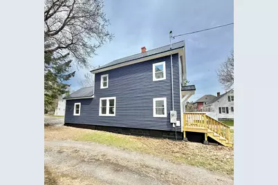 33 Dyer Street, Presque Isle, ME 04769 - Photo 9