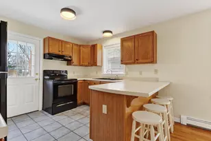 136 Dawson St, South Portland, ME 04106 - Photo 3