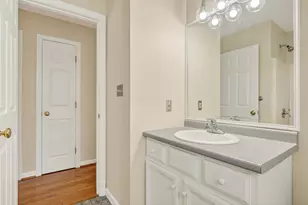 136 Dawson St, South Portland, ME 04106 - Photo 17