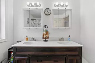 614 King St, Oxford, ME 04270 - Photo 25