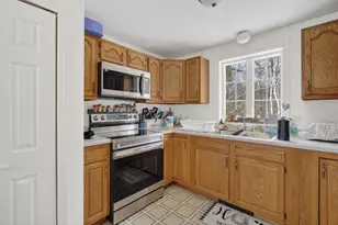 614 King St, Oxford, ME 04270 - Photo 9