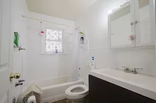 67 Maple St, Lewiston, ME 04240 - Photo 23