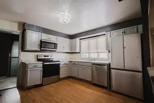 67 Maple St, Lewiston, ME 04240 - Photo 25