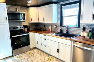 51 Washington St, Ellsworth, ME 04605 - Photo 9