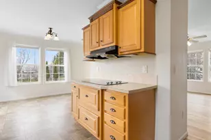 98 New County Rd, Rockland, ME 04841 - Photo 7