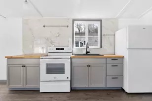 9 Sylvan Terrace, Holden, ME 04429 - Photo 5