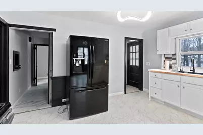 212 Montello Street, Lewiston, ME 04240 - Photo 5