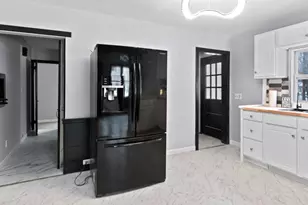 212 Montello St, Lewiston, ME 04240 - Photo 5