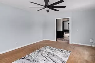 212 Montello St, Lewiston, ME 04240 - Photo 13