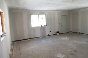 14 Heselton St, Skowhegan, ME 04976 - Photo 13