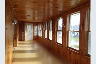 39 Sawyer Street, Waterville, ME 04901 - Photo 9