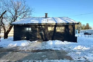 102 Garfield St, Calais, ME 04619 - Photo 33