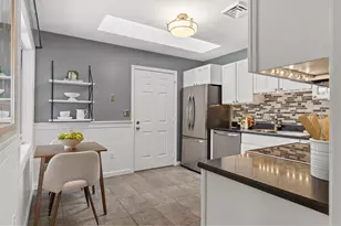 43 Foreside Common Rd, Falmouth, ME 04105 - Photo 17