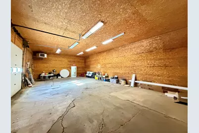 556 Hammond Street, Bangor, ME 04401 - Photo 15