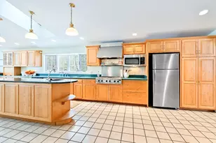 5 Heritage Ln, Cumberland, ME 04110 - Photo 11