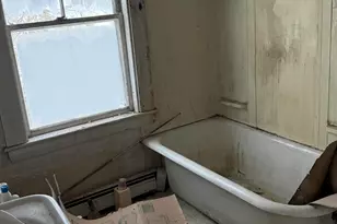 29 Broadway St, Machias, ME 04654 - Photo 21