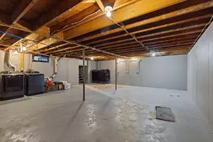 84 Windsor Ave, Augusta, ME 04330 - Photo 35