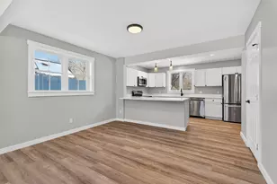 38 Oak St, Gardiner, ME 04345 - Photo 7