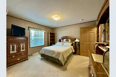 62 Village Drive, Lewiston, ME 04240 - Photo 17