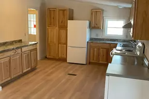 401 Beechwood St, Warren, ME 04864 - Photo 13