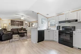 807 Deering Ridge Rd, Waterboro, ME 04030 - Photo 3