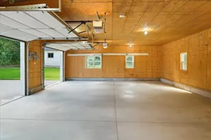 24 Clifford St, Mechanic Falls, ME 04256 - Photo 19