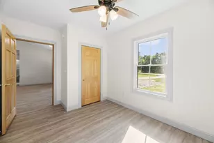 410 Peltoma Ave, Pittsfield, ME 04967 - Photo 15