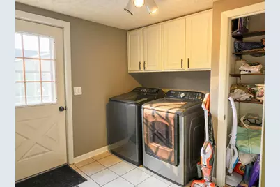 215 Broad Street, Auburn, ME 04210 - Photo 23