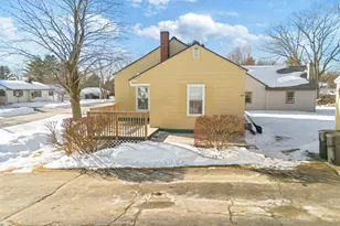 17 Trueworthy Ave, Augusta, ME 04330 - Photo 7