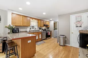 378 School St, Berwick, ME 03901 - Photo 9
