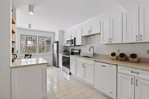 34 Concord Pl, Cape Elizabeth, ME 04107 - Photo 7