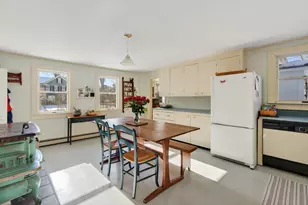 18 Portland St, Yarmouth, ME 04096 - Photo 15