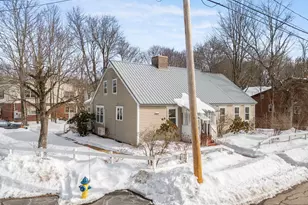 27 Grove St, Sanford, ME 04083 - Photo 3