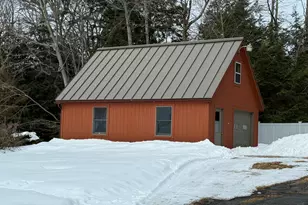 252 Maple Ave, Farmington, ME 04938 - Photo 3