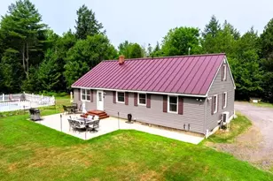 8 Hammond Ln, Searsport, ME 04974 - Photo 3