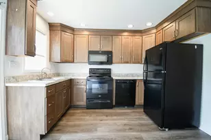 401 E Pittston Rd, Pittston, ME 04345 - Photo 9