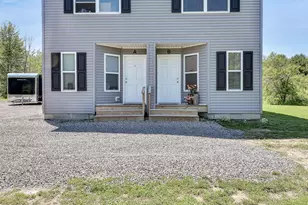 401 E Pittston Rd, Pittston, ME 04345 - Photo 1
