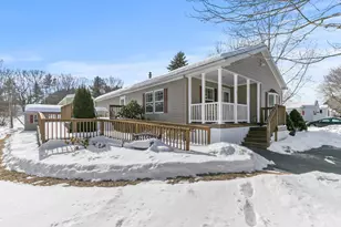 14 Patio Park Ln, Gorham, ME 04038 - Photo 1