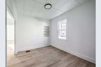 229 Center Street, Bangor, ME 04401 - Photo 17