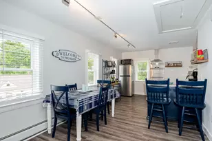 281 York St, York, ME 03909 - Photo 15