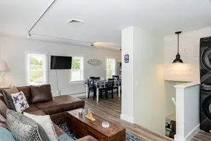 281 York St, York, ME 03909 - Photo 11
