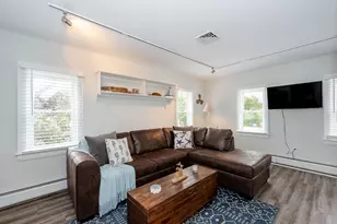 281 York St, York, ME 03909 - Photo 9