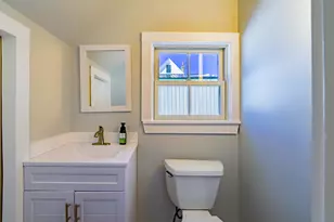 21 Maverick St, Rockland, ME 04841 - Photo 19